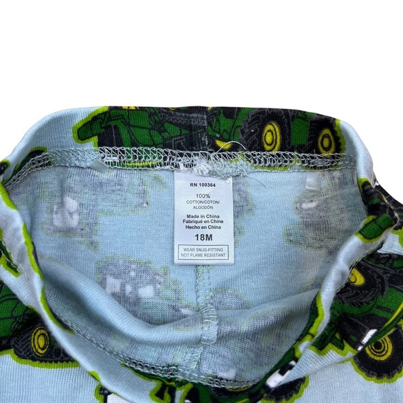 John Deere Tractor Print Infant Baby Boy Pajama Sleepwear Set - Size 18M - Picture 6 of 6